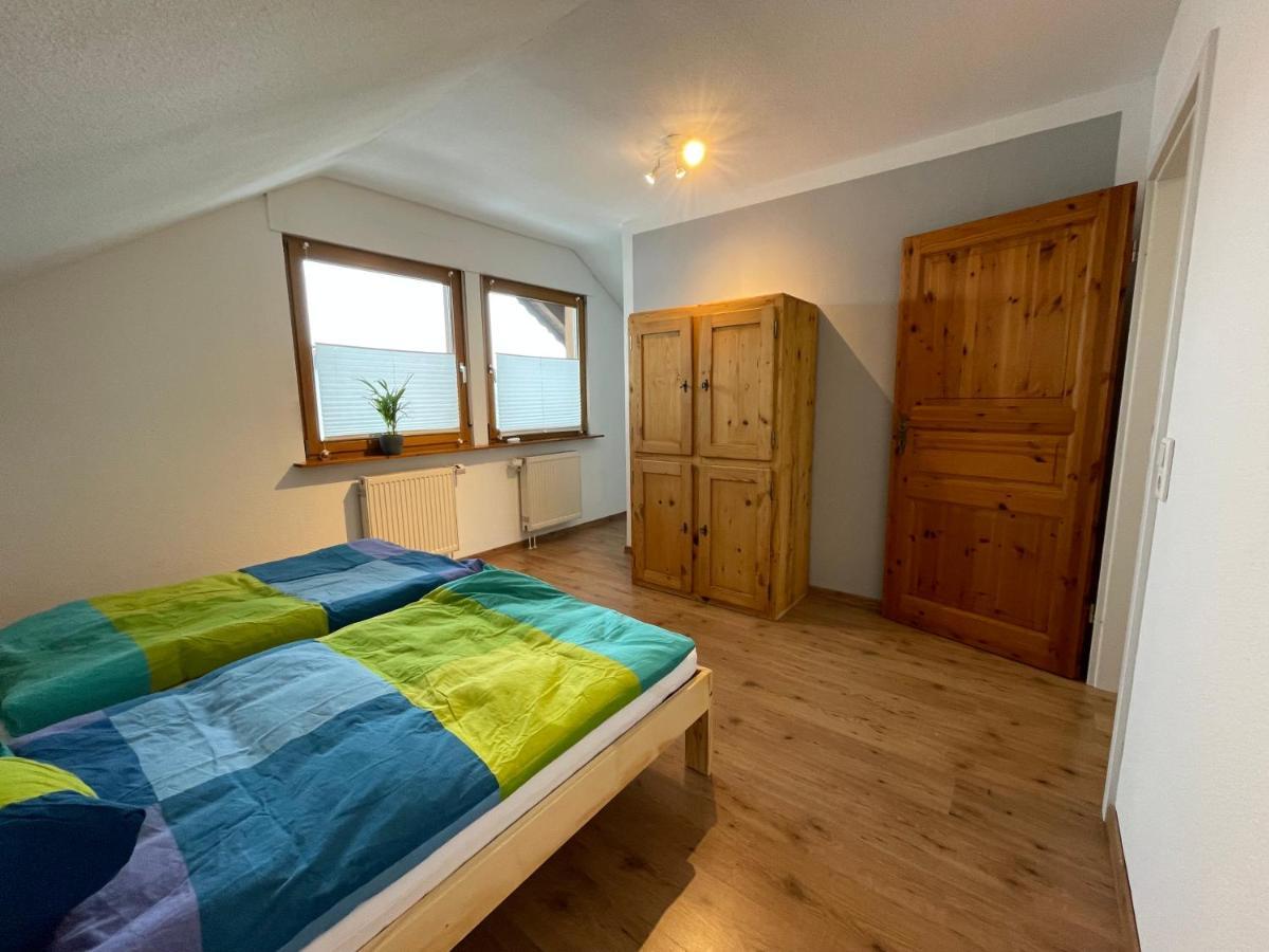 Ferienwohnung An Der Romantischen Strasse Direkt A3 Und A81 Eisingen  Экстерьер фото