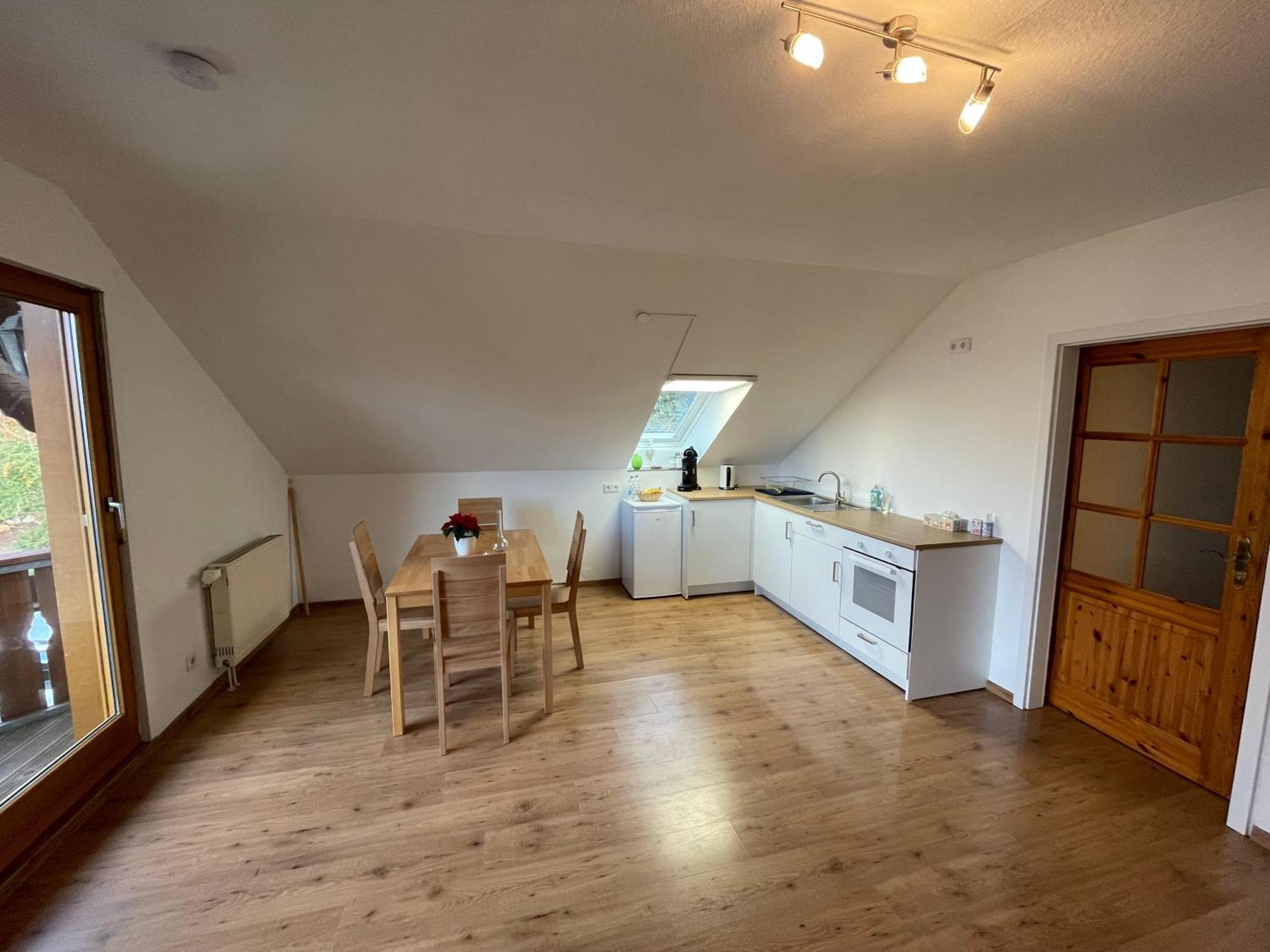 Ferienwohnung An Der Romantischen Strasse Direkt A3 Und A81 Eisingen  Экстерьер фото