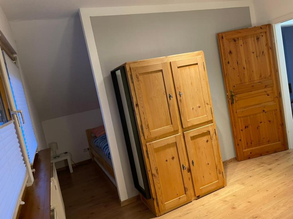 Ferienwohnung An Der Romantischen Strasse Direkt A3 Und A81 Eisingen  Экстерьер фото
